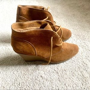 Suede booties with heel - Merona - Tan/Chestnut color size 8